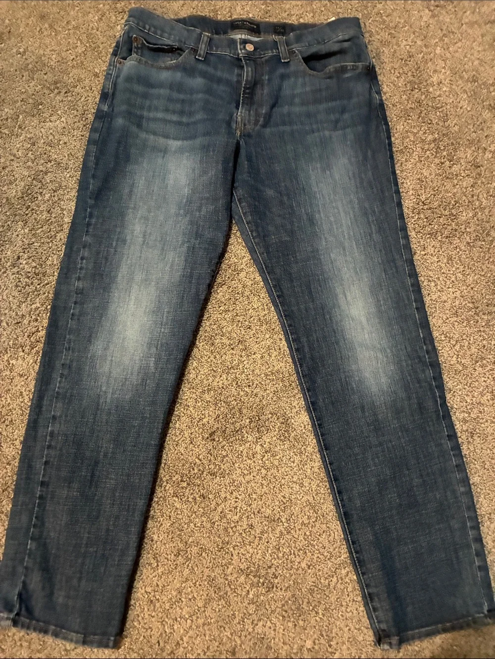 Lucky Brand Men's Straight Jeans in Medium Blue Wash